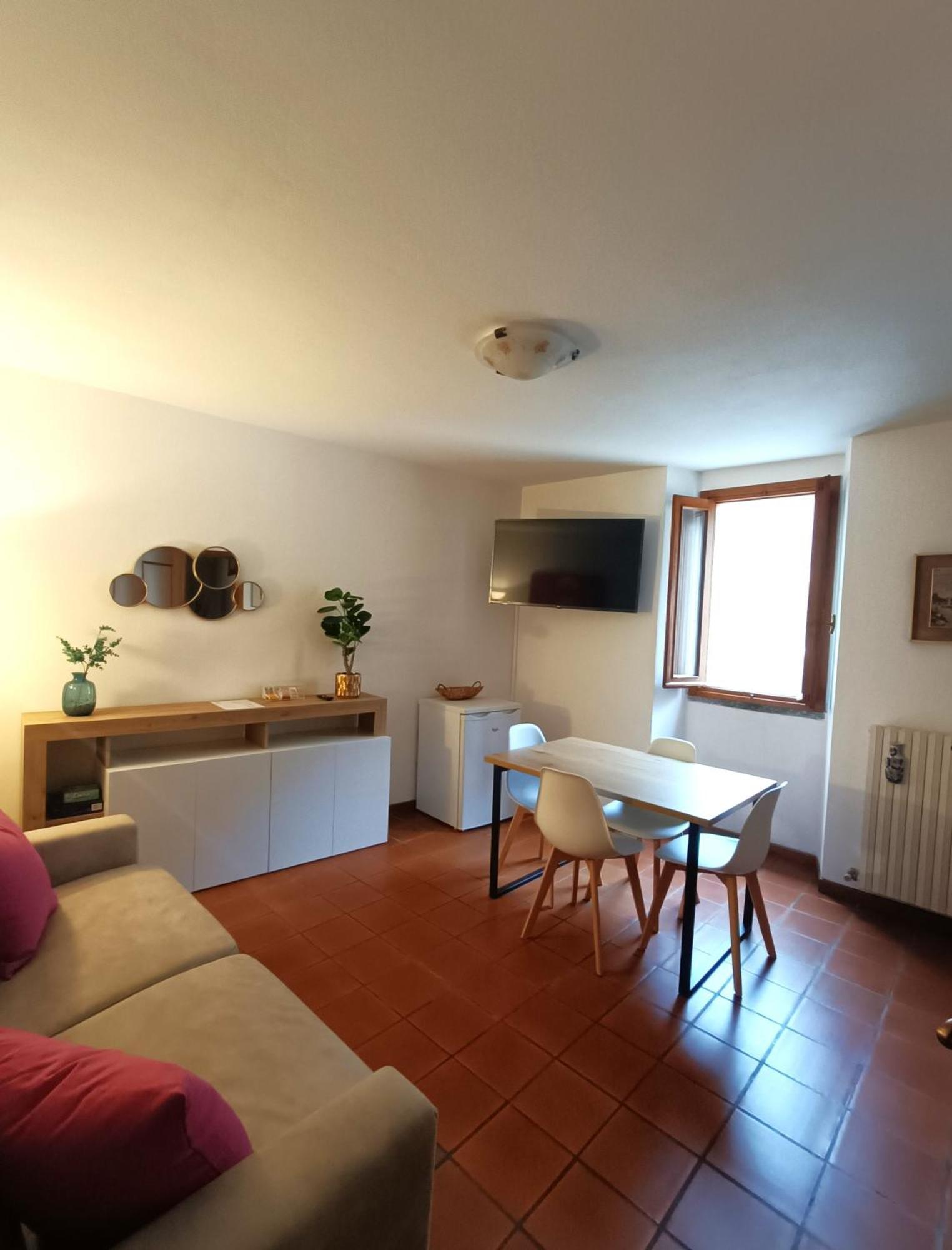 Riva Bianca Castle Holiday Home Lierna Luaran gambar