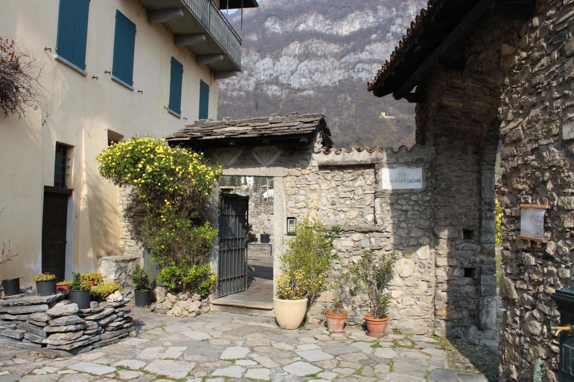 Riva Bianca Castle Holiday Home Lierna Luaran gambar